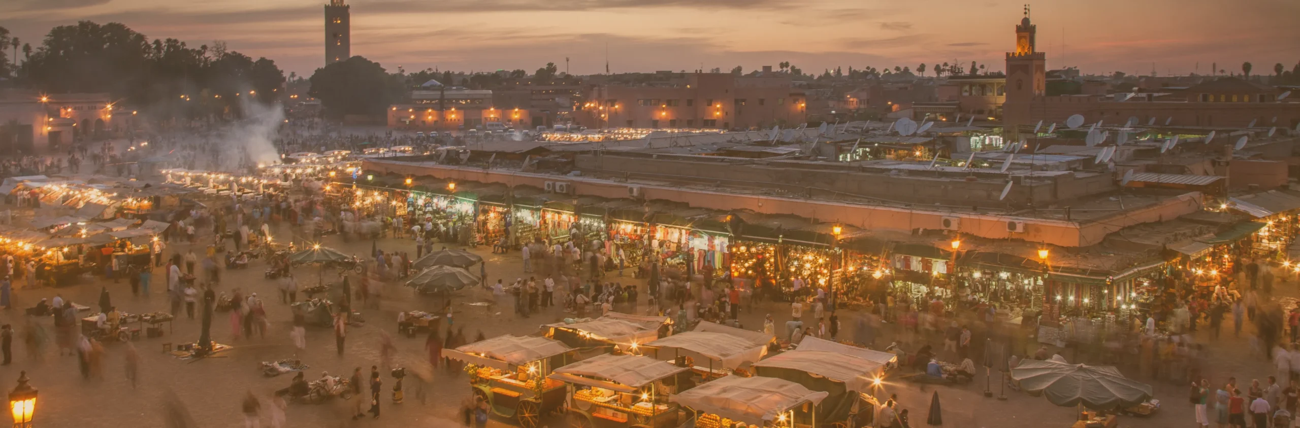 Exploration sensorielle des souks et de la place Jemaa El-Fna